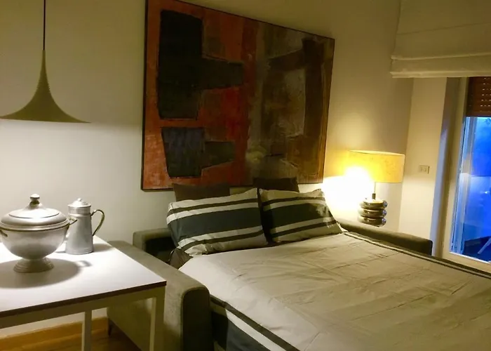 Less Is Bed and breakfast